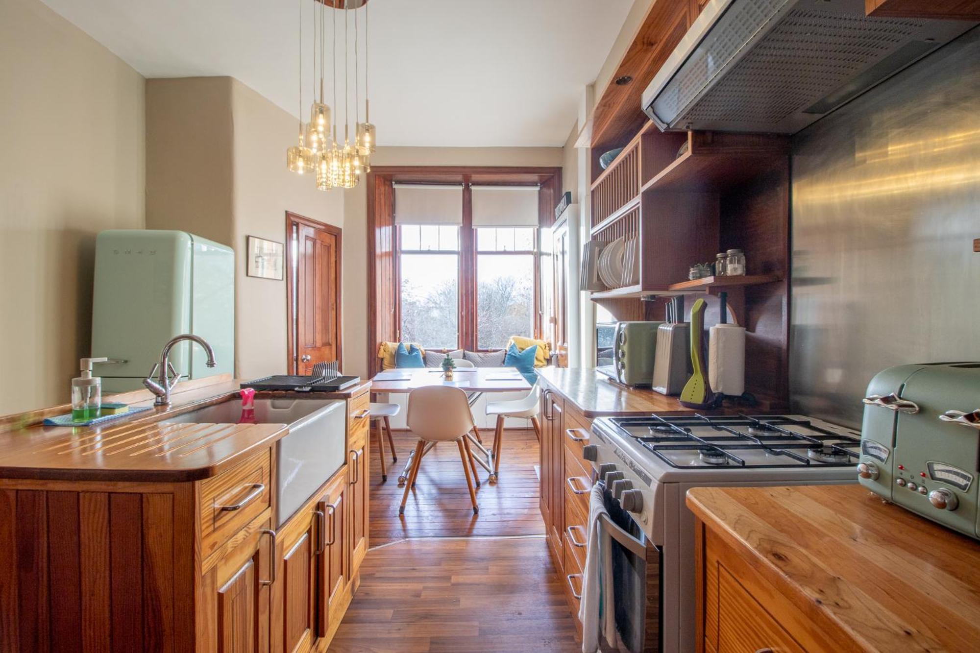 Pass The Keys Beautiful, Traditional 2 Bed Flat W Free Parking Glasgow Esterno foto